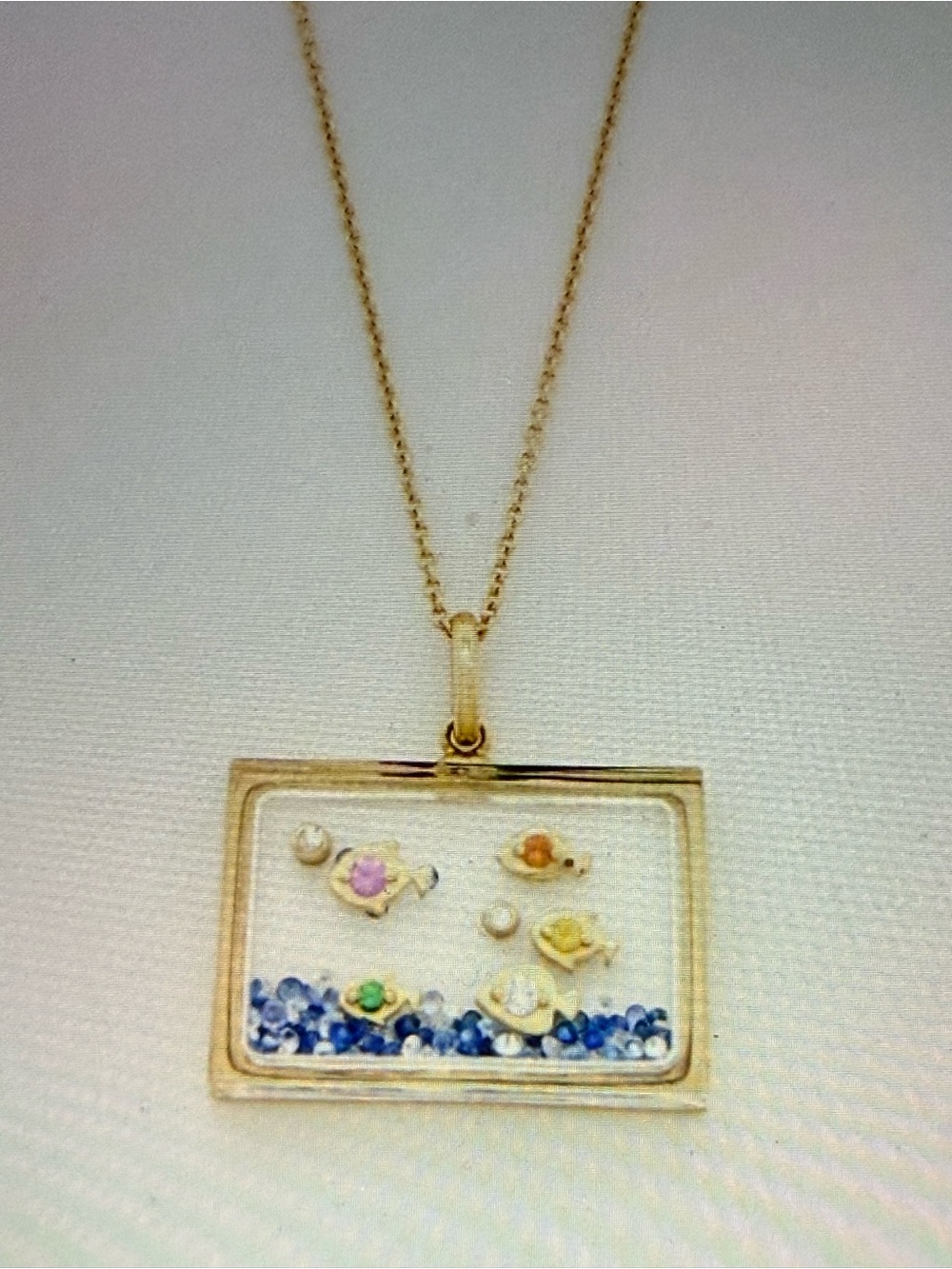STUNNING DESIGNER YVONNE LEON 9K AQUARIUM FISH TANK PENDANT NECKLACE